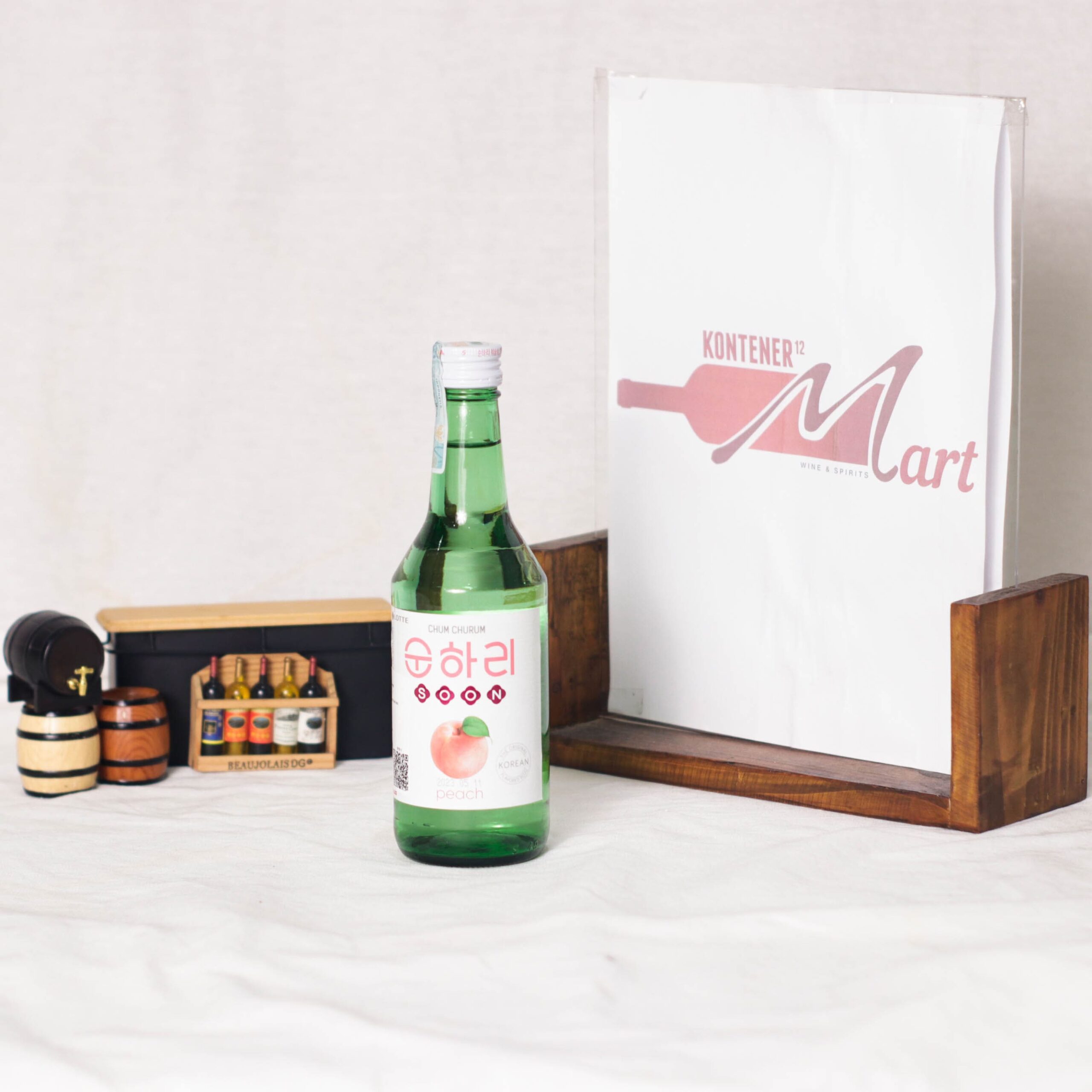 Chum Churum Peach Soju Korea