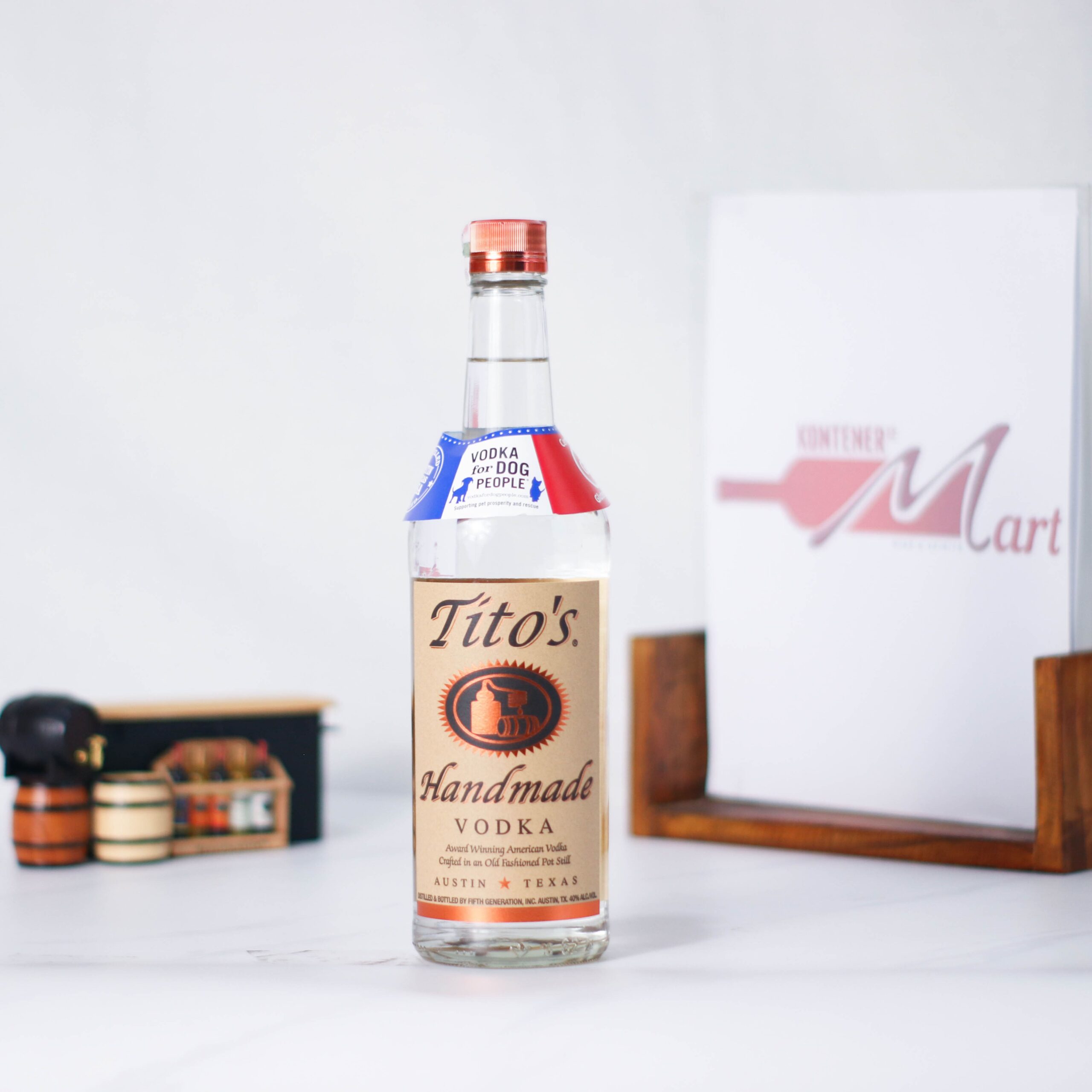 Special - Tito's Handmade Vodka 750ml
