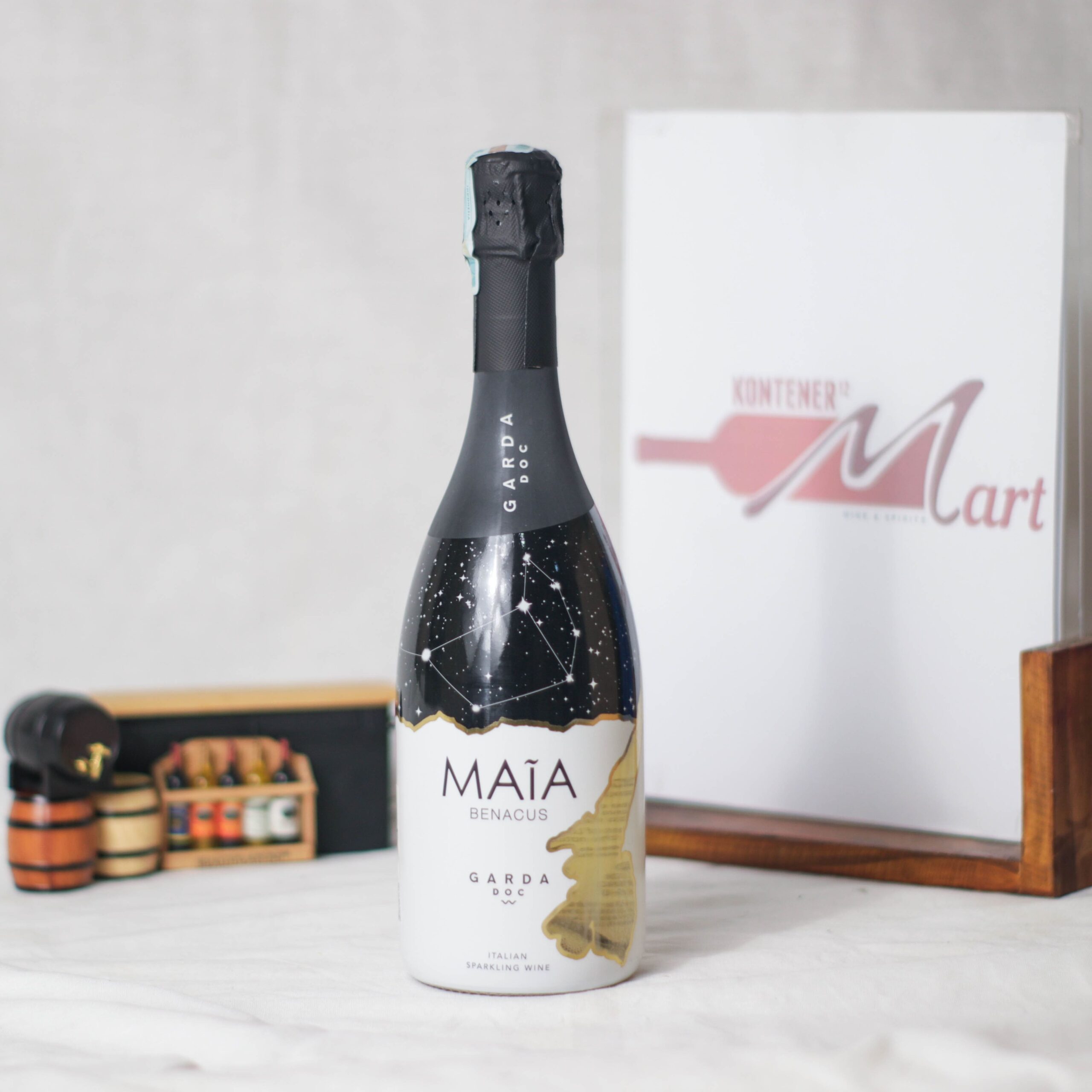 Maia Benacus Gardia DOC Sparkling Wine Italy