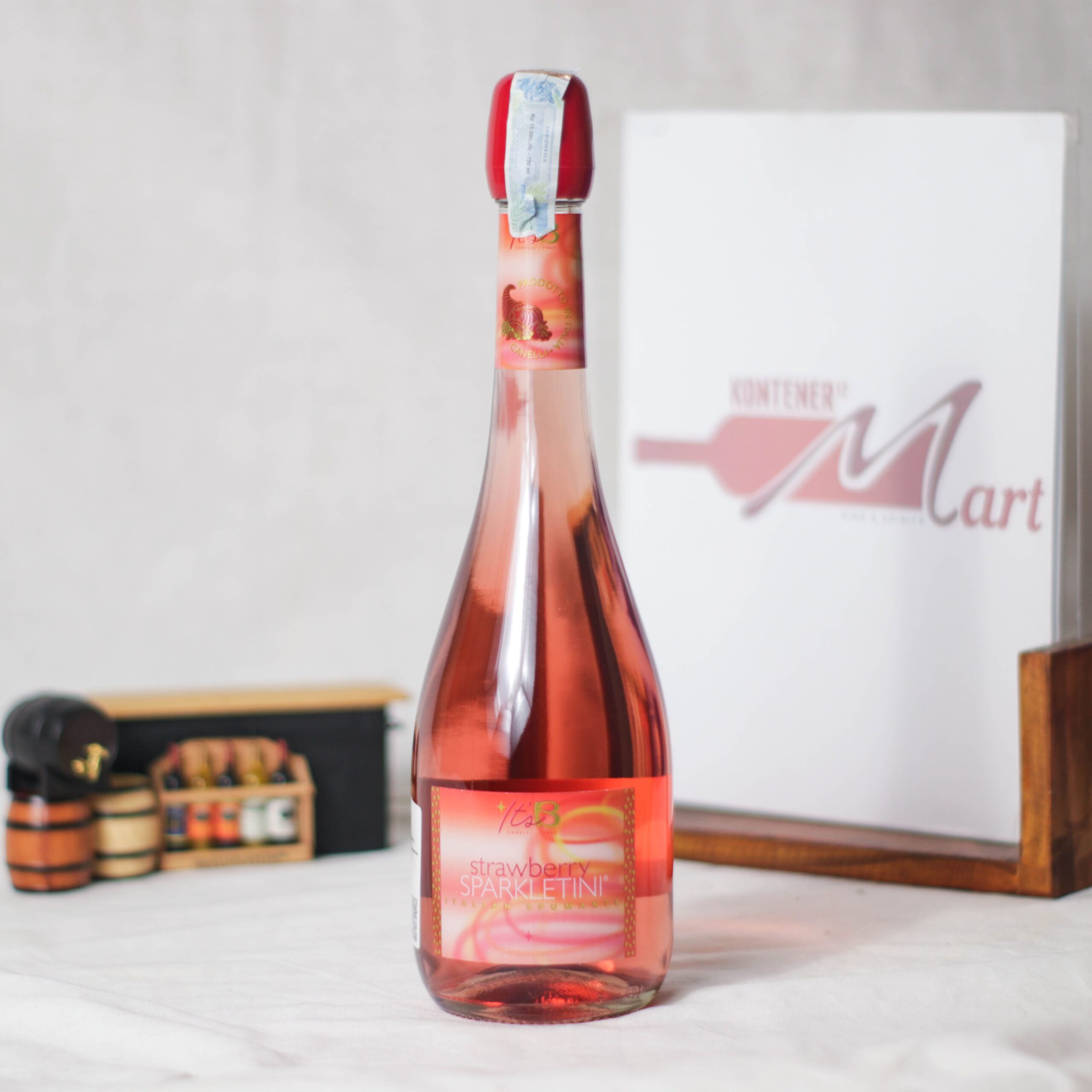 Bosca It's B Strawberry Sparkletini Italian Spumante Wine Italy