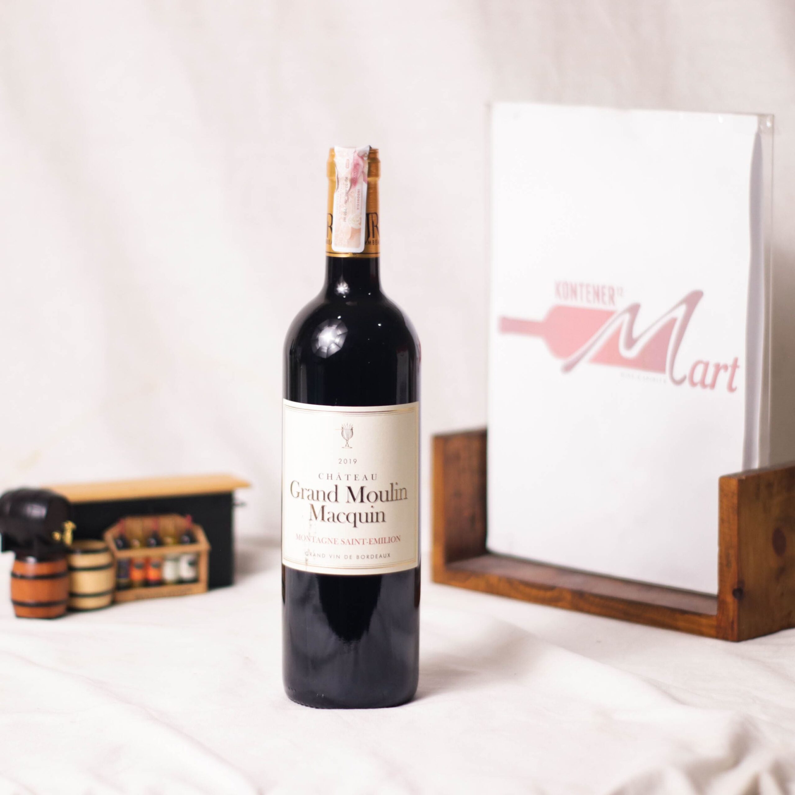 Chateau Grand Moulin Macquin Montagne - ST. Emilion 2019 Red Wine France