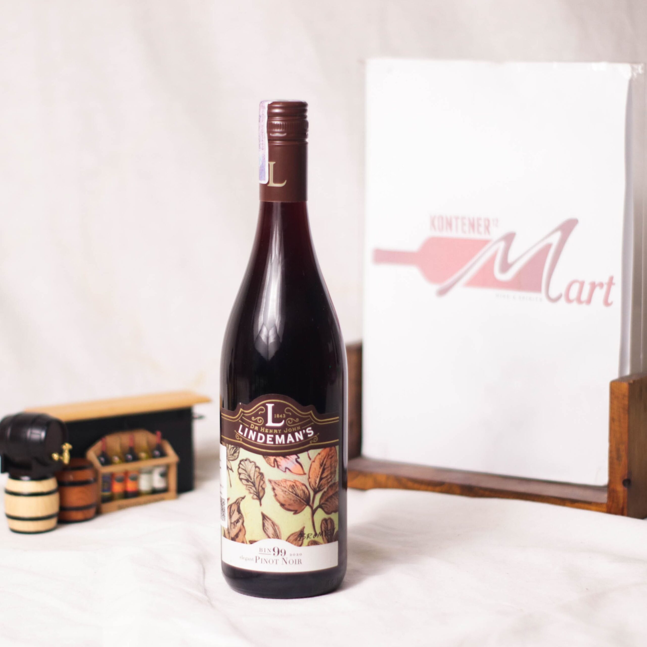 Lindeman Red Wine Bin 99 Pinot Noir Red Wine Australia