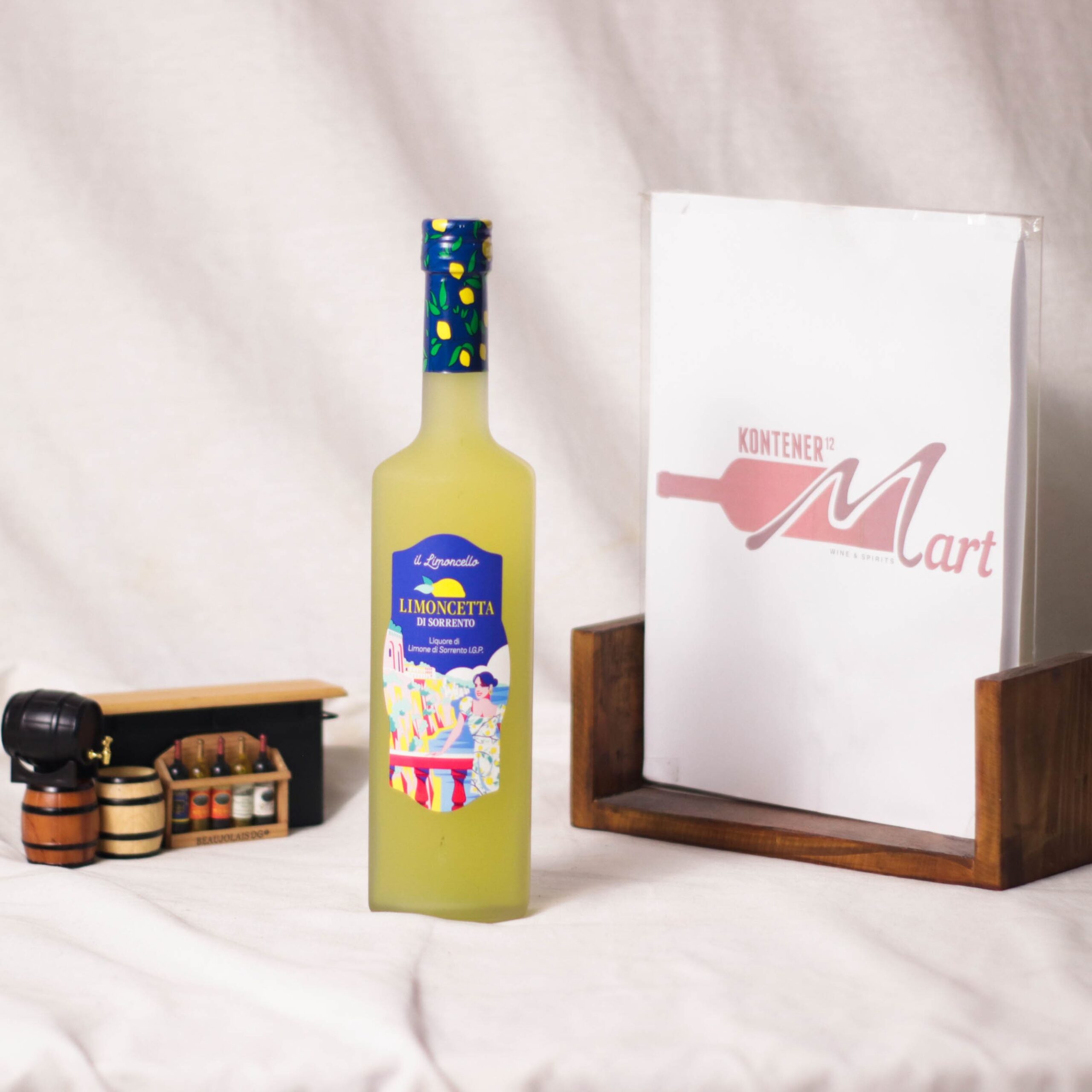 Limoncetta Di Sorrento Italy Liquor
