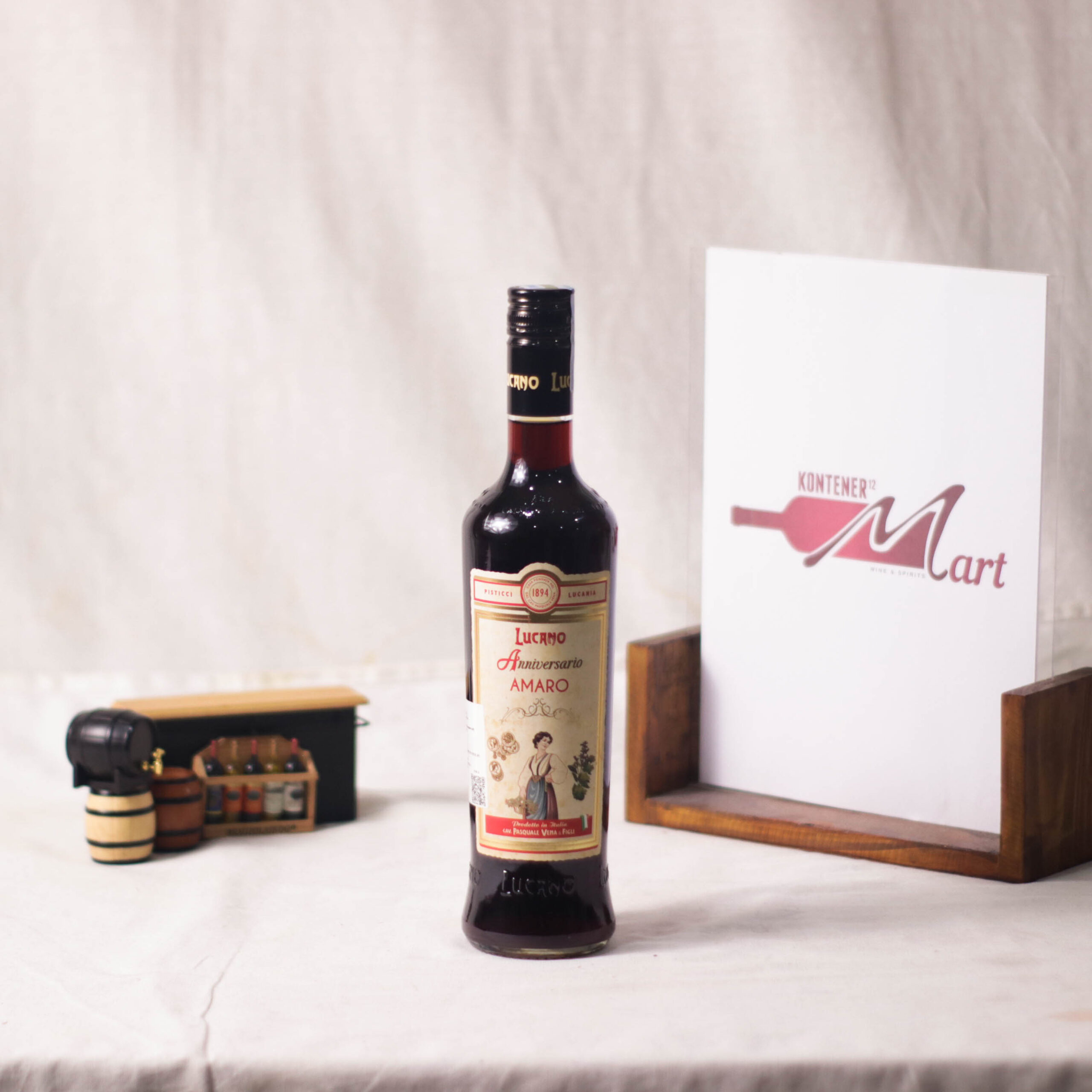Amaro Lucano Anniversario Liquor Italy