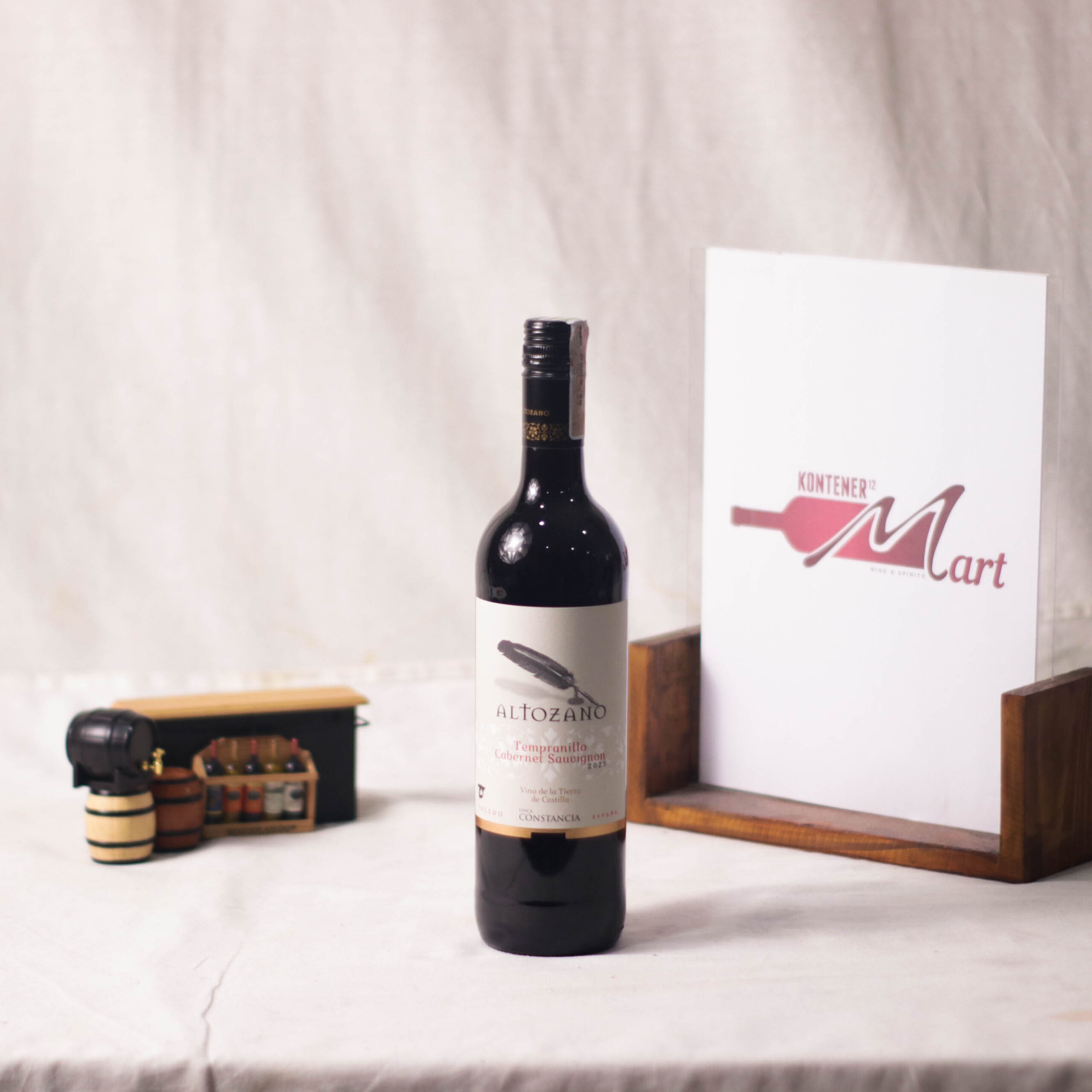 Finca Constancia Altozano Tempranillo Cabernet Red Wine Spain