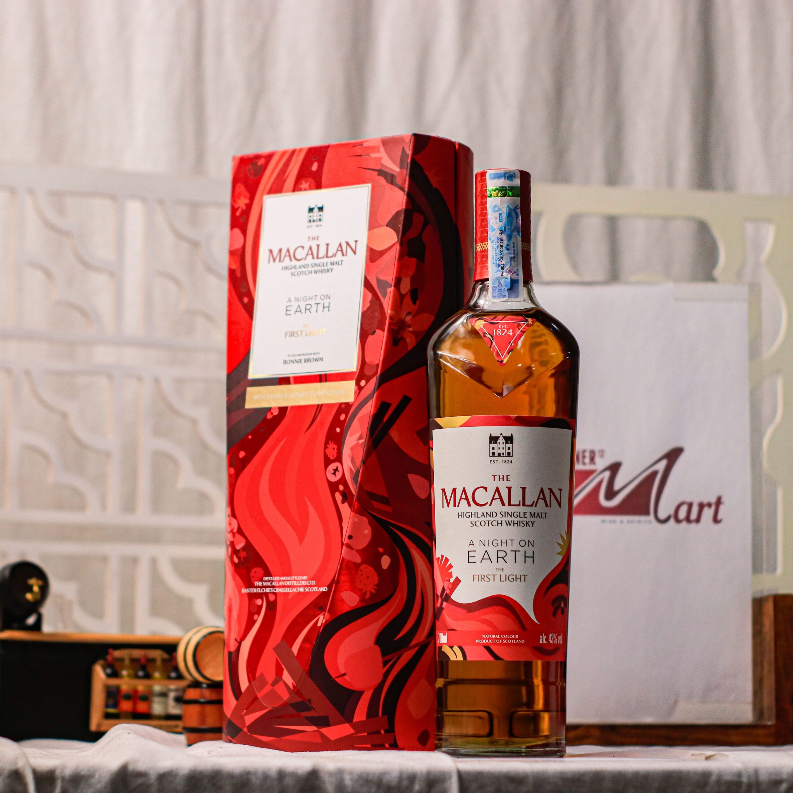 Macallan A Night On Earth - First Light Highland Singlemalt Scotch Whisky